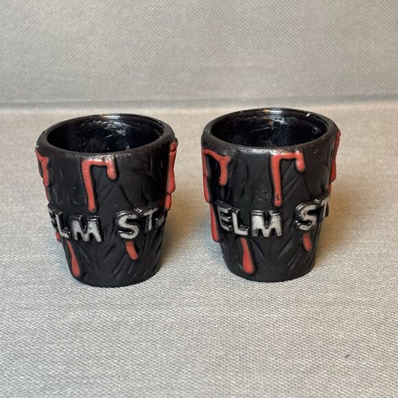 A Nightmare on Elm Street Movie Freddy Krueger Set of 2 Shot Glasses 3D-Horror - Picture 3 of 9